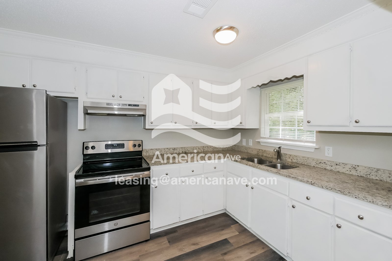 Building Photo - 213 Reid St