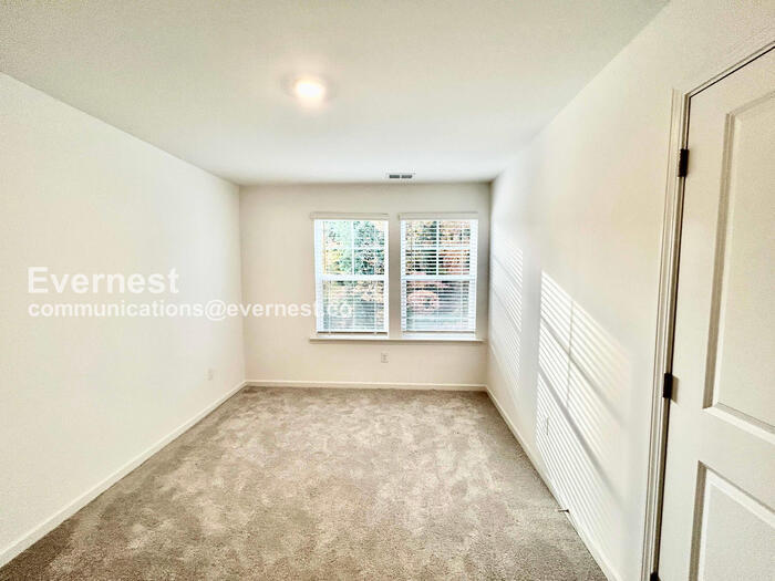 Building Photo - 4281 Marsha St