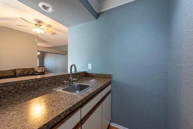 Building Photo - 9415 Pebble Glen Ave