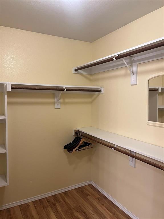 Building Photo - 612 Crystal Brook Dr
