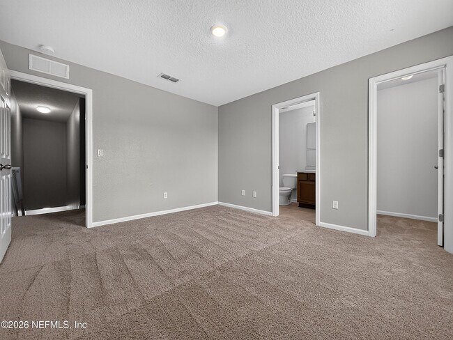 Building Photo - 940 Capitol Pkwy