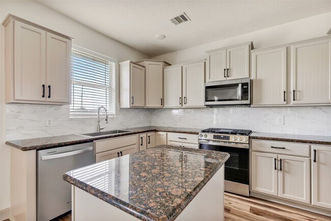 Building Photo - 14006 Tobago Ct