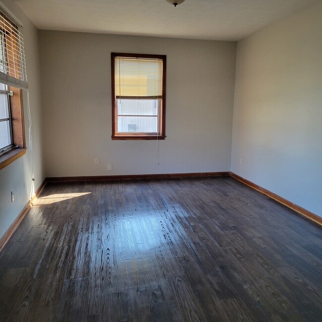 Building Photo - 110 Grayson St