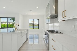 Building Photo - 8107 Crystal Downs Ave