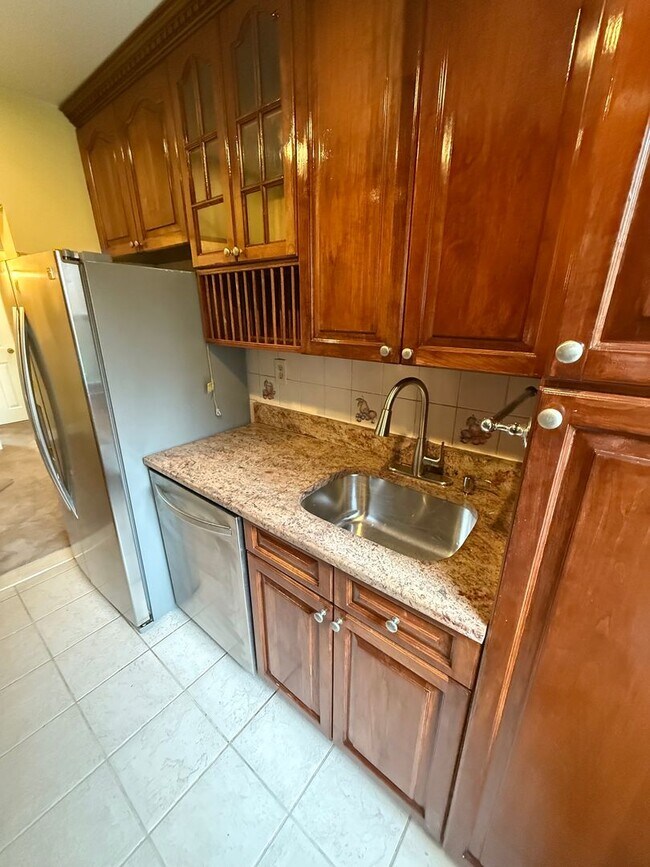 Building Photo - 63-11 110th St