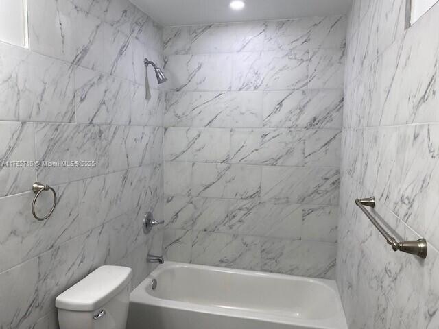 Building Photo - 275 Sabur Ln