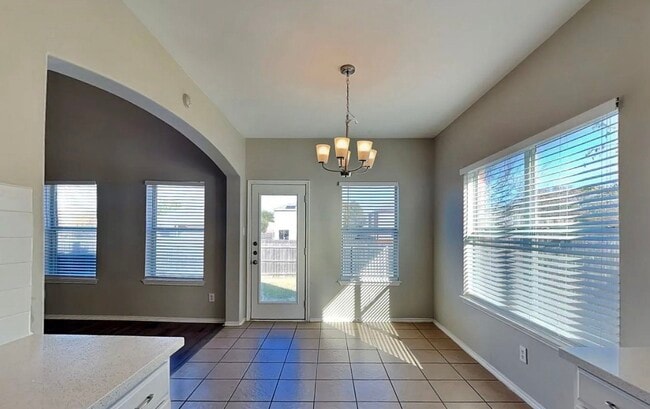 Building Photo - Elegant Simplicity in This Beautiful 4-Bedroom Residence