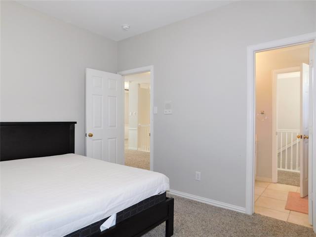 Building Photo - 4400 Ballymena Dr