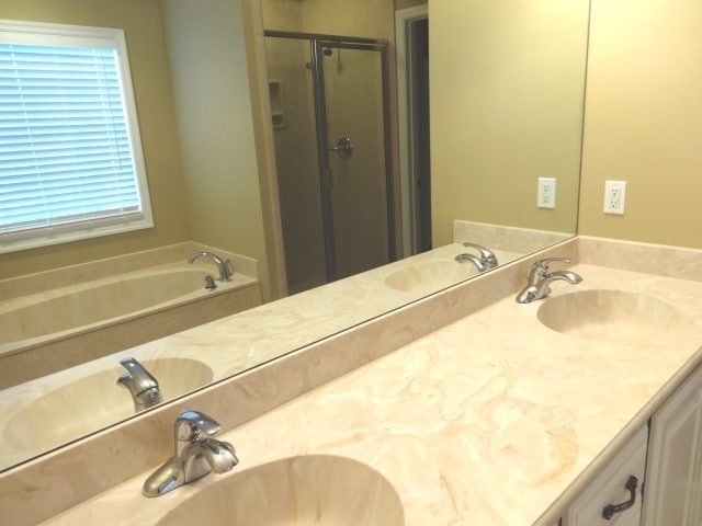 Building Photo - 11 Kings Ct