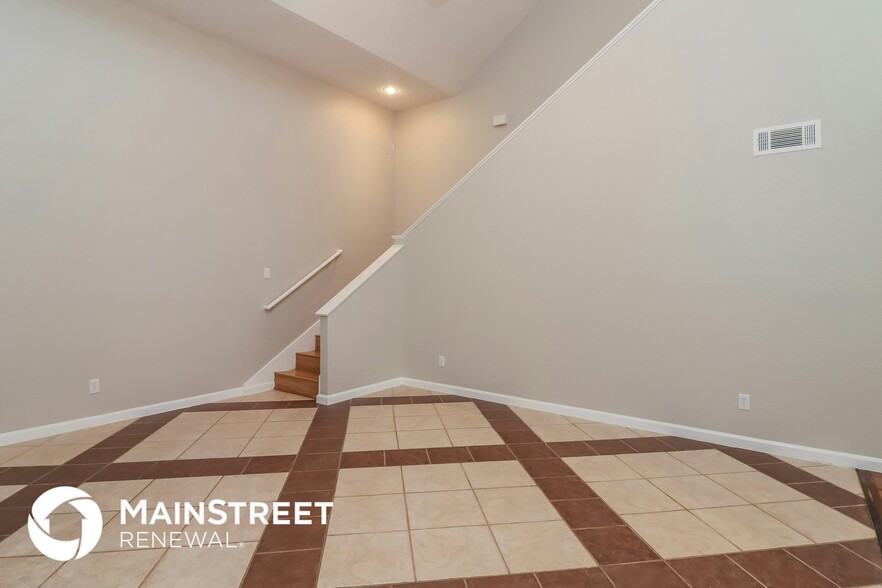 Building Photo - 4415 Timber Run Dr