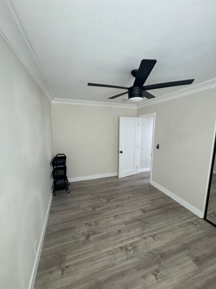Building Photo - 31671 Seacove Dr