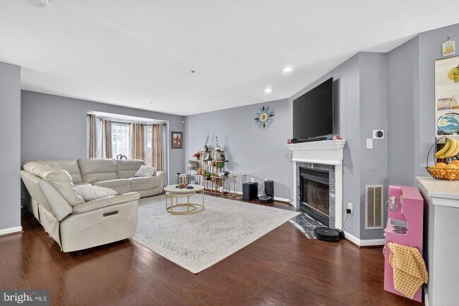 Building Photo - 3818 Early Glow Ln