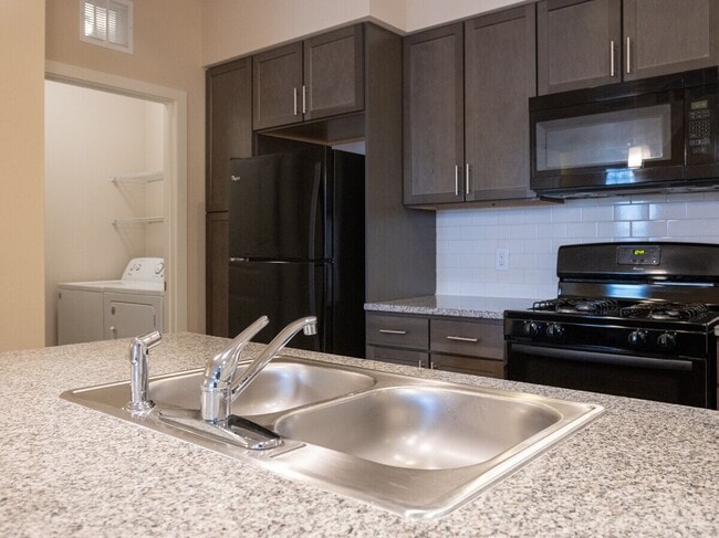 Building Photo - Save Big—Call Now! Get $500 Off Your Rent!