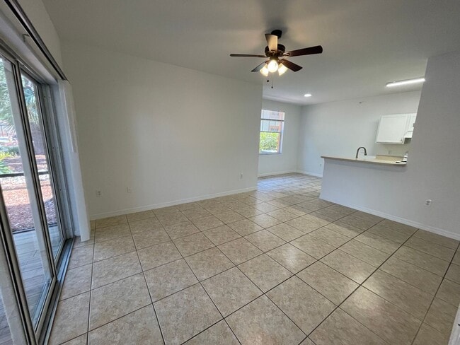 Building Photo - ANNUAL RENTAL - FIRST FLOOR 2 BED / 2 BATH AT FAIRWAY PRESERVE