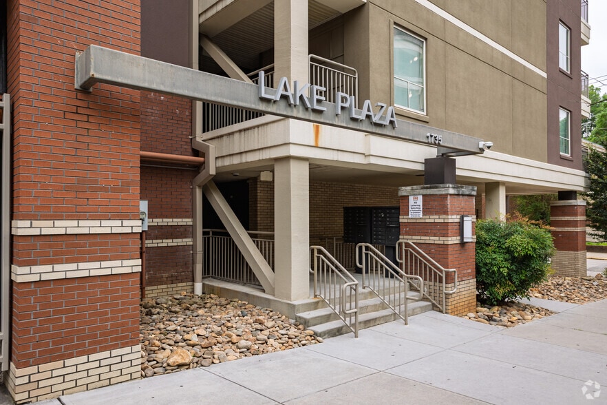 Primary Photo - Lake Plaza