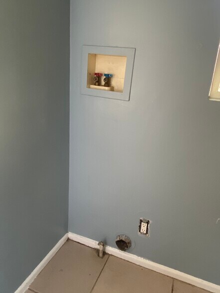 Building Photo - 1044 Tremont St