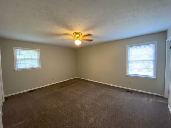 Building Photo - 1032 Emory Pl