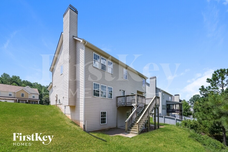Building Photo - 6275 Cove Creek Dr