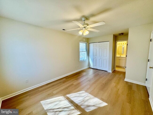 Building Photo - 1193 Maple Ave