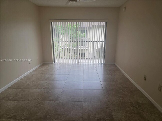 Building Photo - 4586 SW 139th Ct