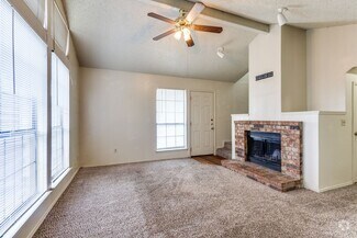 Building Photo - 113 Peachtree Ct