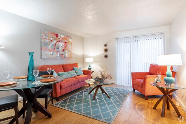 Interior Photo - Candlelight Square
