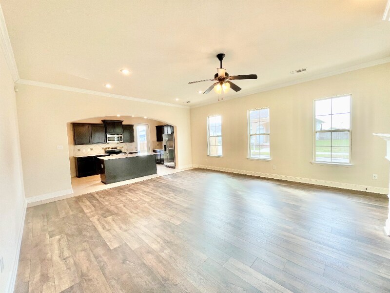 Building Photo - 100 Pettigrove Dr