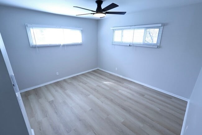 Building Photo - 1859 Delia Ave