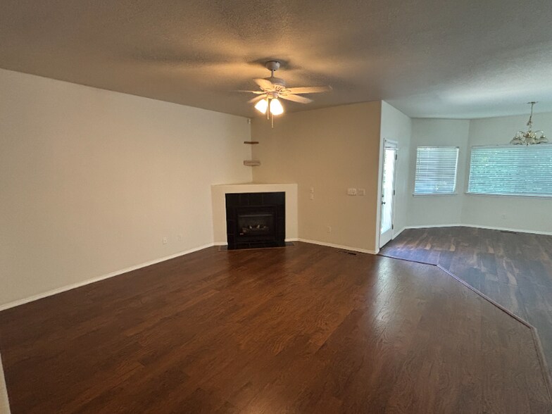Building Photo - 5058 NW Crady Ln