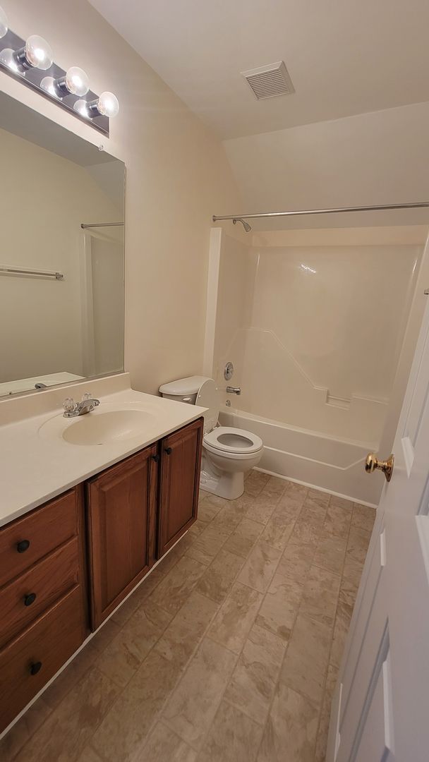 Building Photo - Lovely Home in The Villages at Powhatan