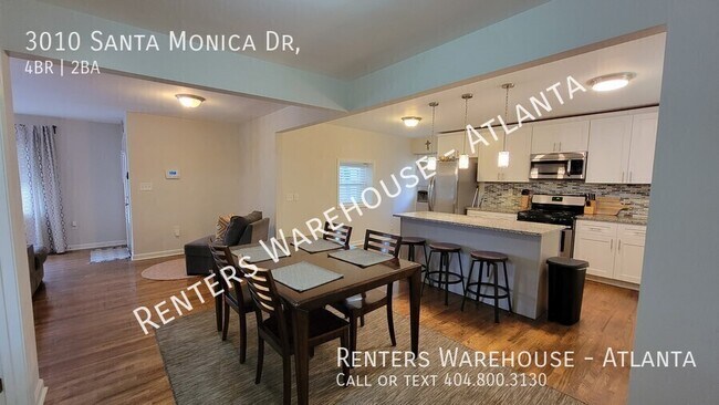 Building Photo - 3010 Santa Monica Dr