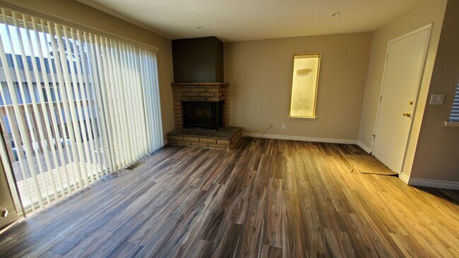 Building Photo - 2108 Fairchild Way
