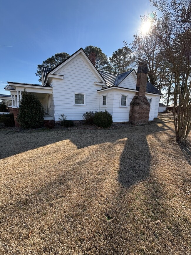 Building Photo - 2115 Galilee Rd