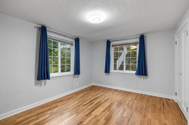 Building Photo - 1703 NE 91st St