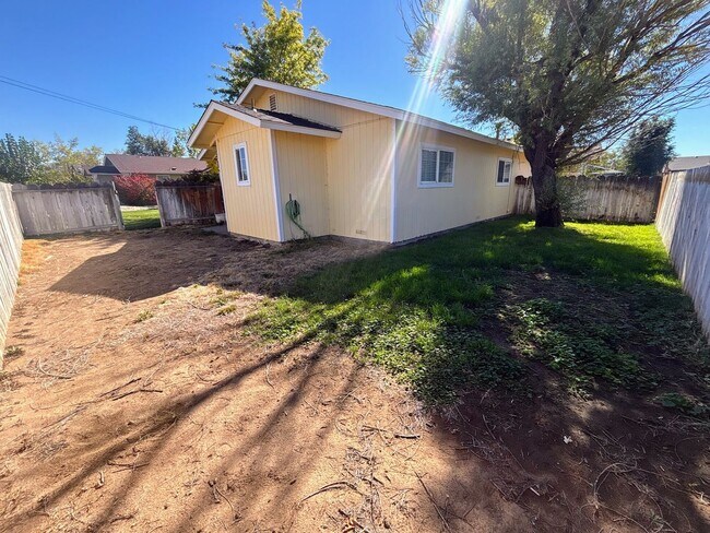 Building Photo - 1348 Kimmerling Rd