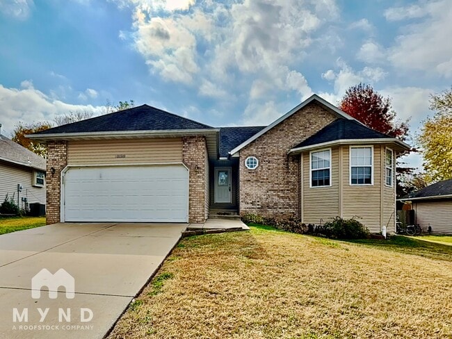 Building Photo - 1000 W Snider St