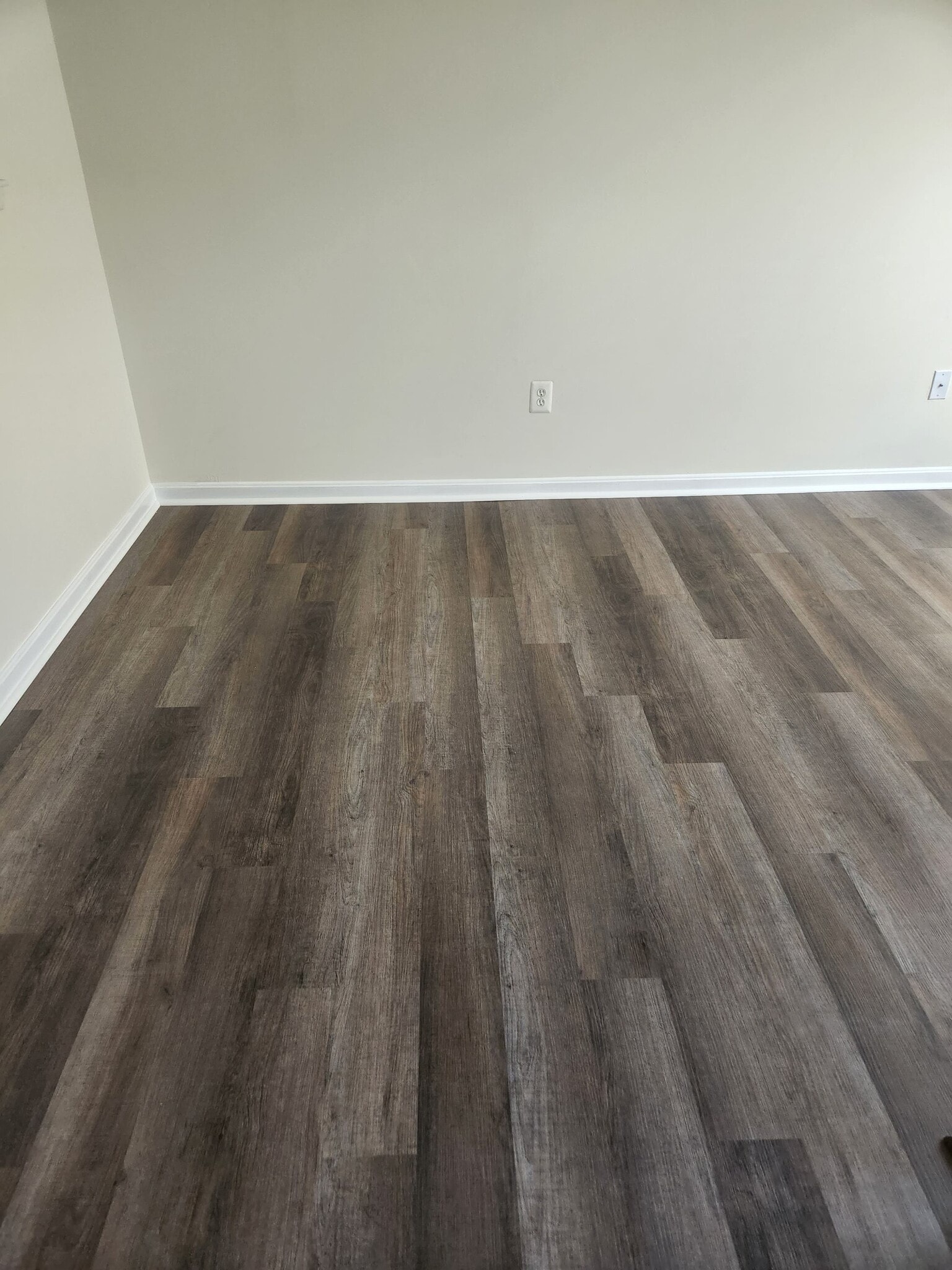 Dining floor - 2705 Claybrooke Dr