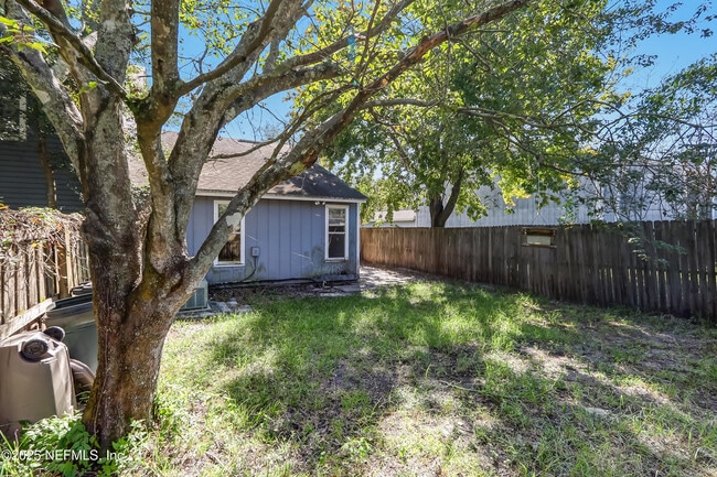 Building Photo - 12015 Cobblewood Ln N