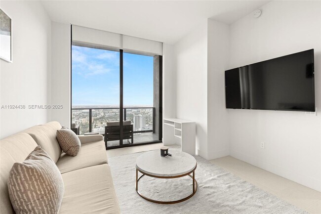 Building Photo - 159 NE 6th St