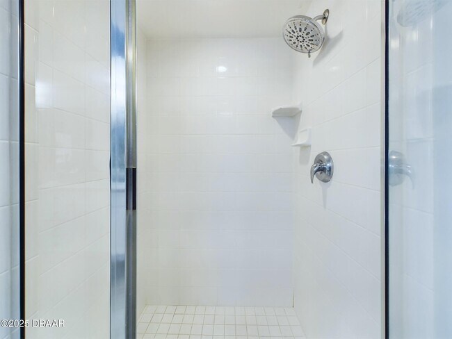 Building Photo - 4670 Links Village Dr