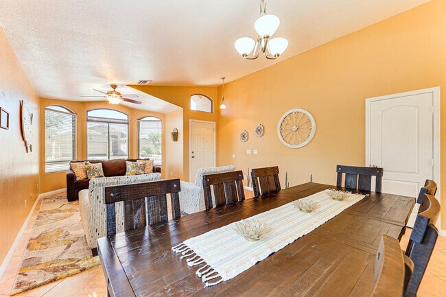 Building Photo - 43854 W Cahill Dr