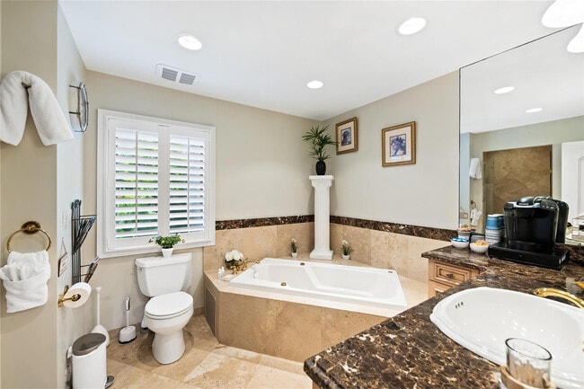 Building Photo - 1600 S Ocean Dr