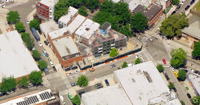 Aerial building view - 12-20 Astoria Blvd