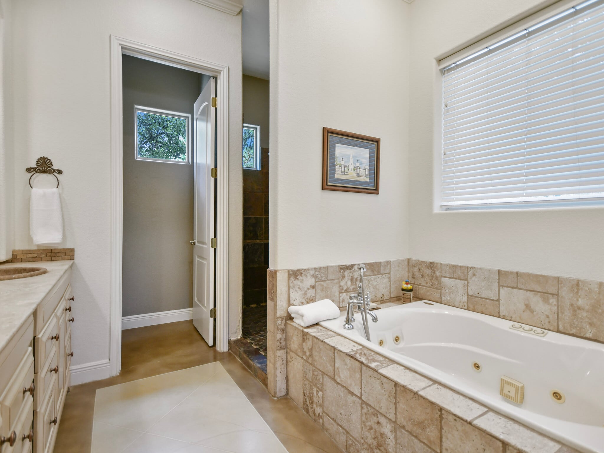 Building Photo - 4900 Canyon Ranch Trl