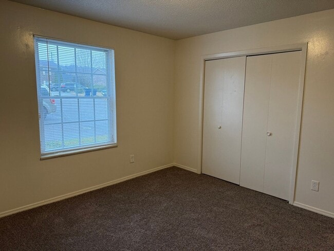 Building Photo - 4804 Cannon Ridge Dr