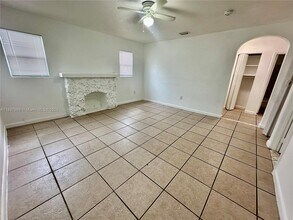 Building Photo - 6136 N Miami Ave