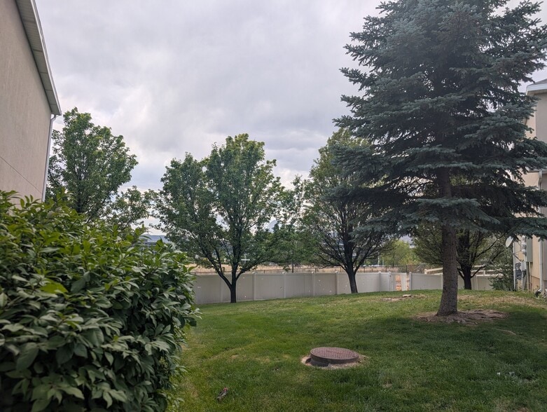 Building Photo - 1275 W Bridlewood Lp