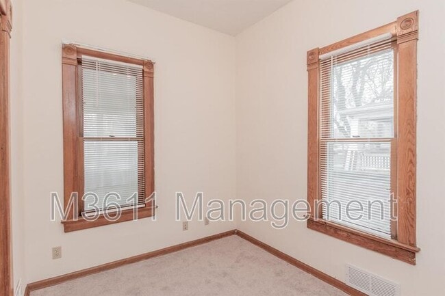 Building Photo - 446 E St