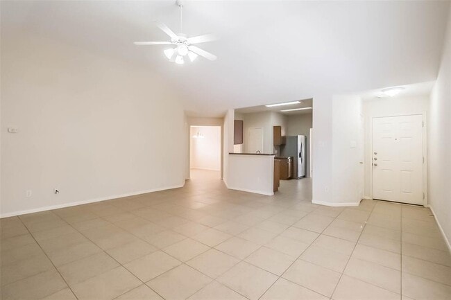 Building Photo - 15527 Fir Woods Ln