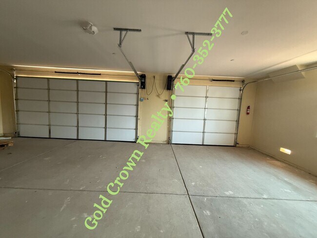 Building Photo - Brand New 4-Bedroom 3-Bathroom Home for Re...